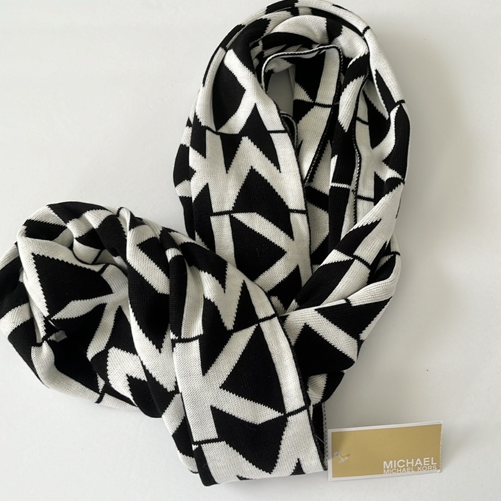 MICHAEL Michael Kors infinity Knit Scarf